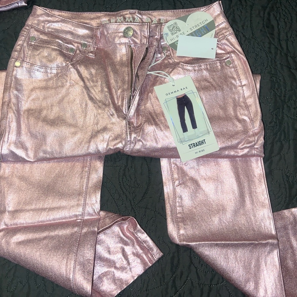 NWT Pink metallic pants in a size 11. Hi-Rise straight leg jeans. Juniors